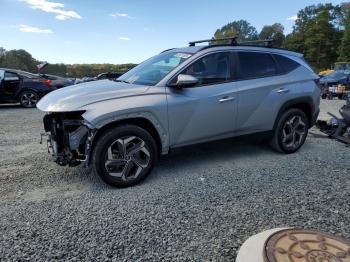  Salvage Hyundai TUCSON