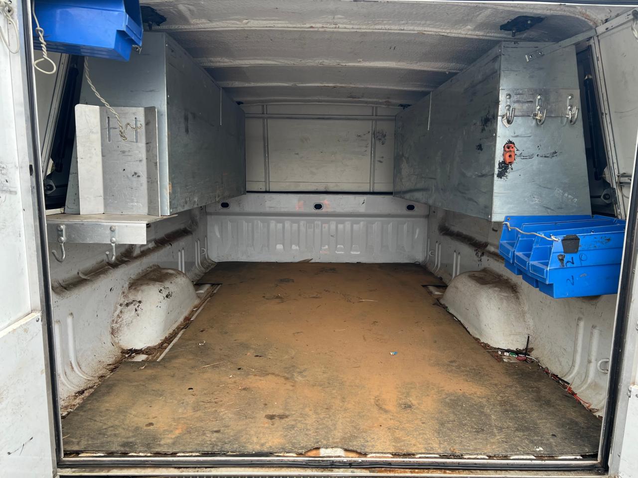 Chevrolet Silverado C1500 Image 13