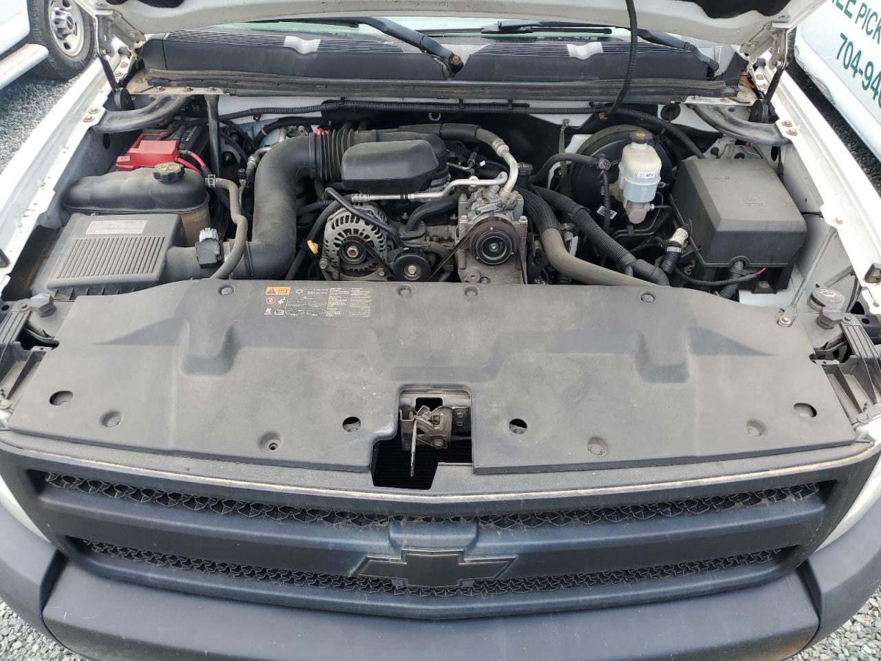 Chevrolet Silverado C1500 Image 11