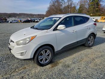  Salvage Hyundai TUCSON