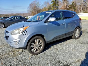  Salvage Hyundai TUCSON