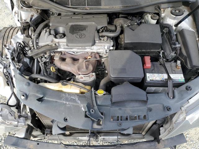 Toyota Camry Base Image 9