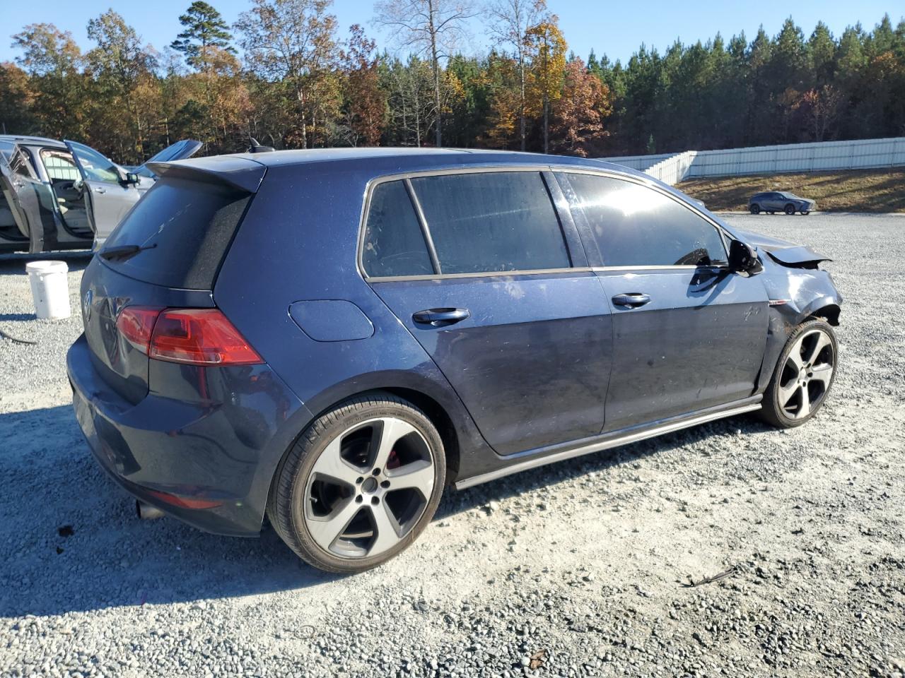 Volkswagen GTI Image 6
