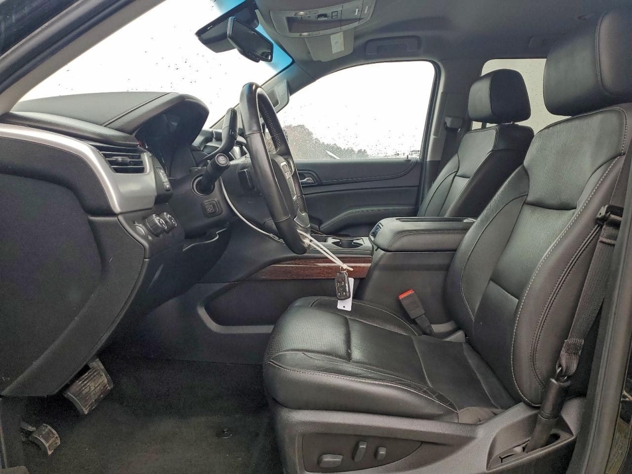 GMC Yukon K1500 Slt Image 5