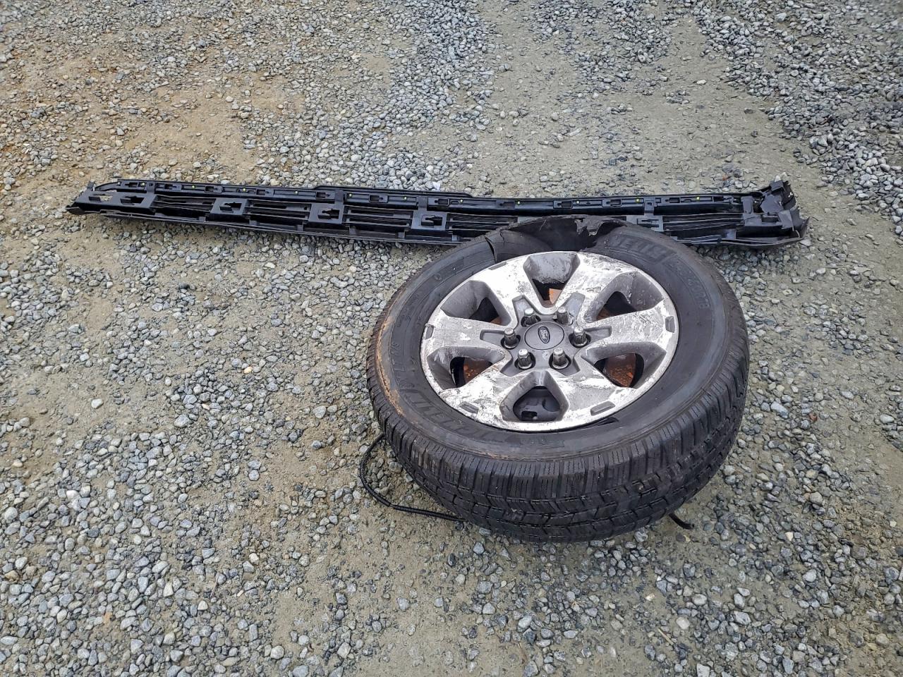 Ford F-150 Supercrew Image 11