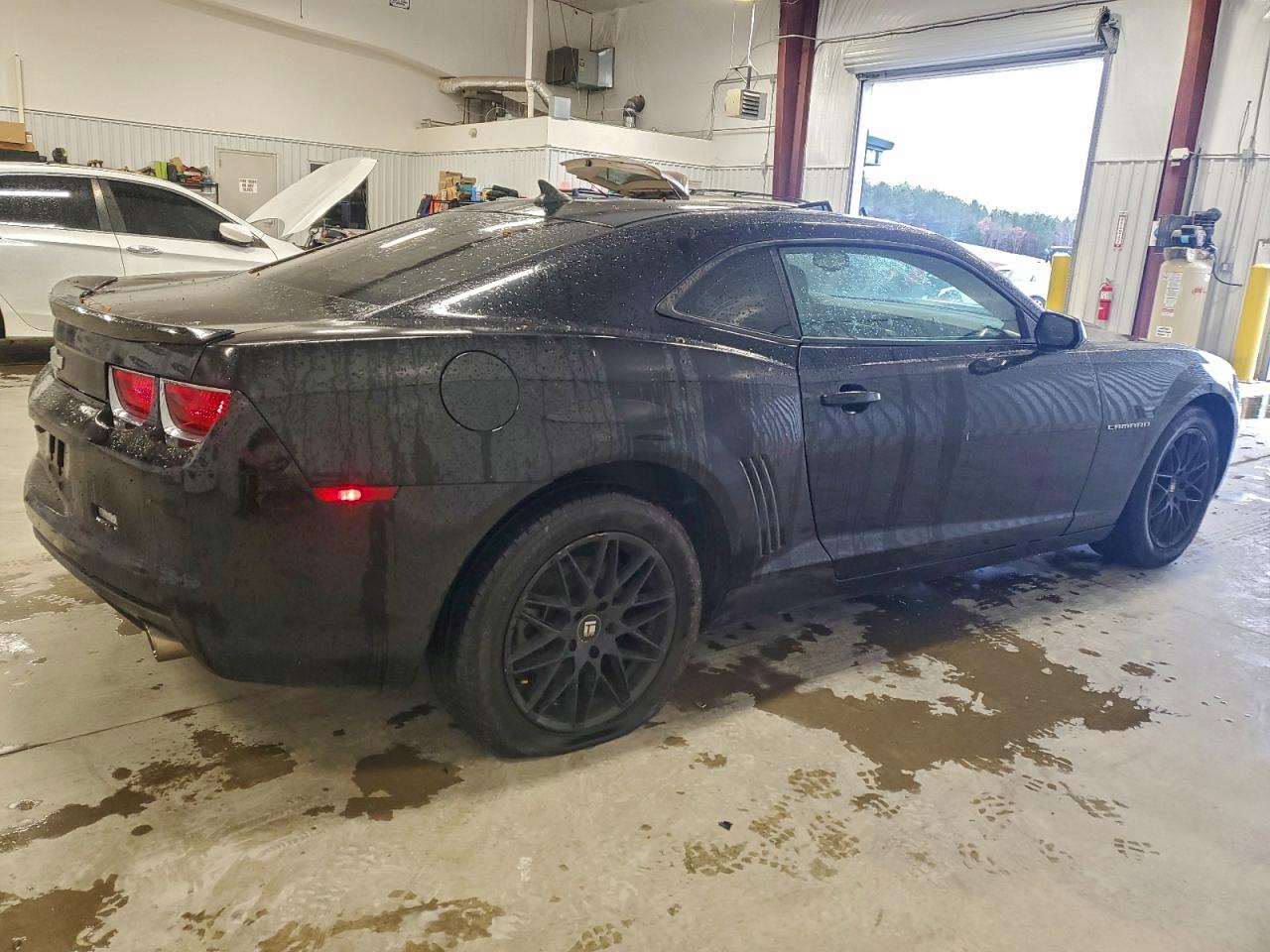 Chevrolet Camaro Ls Image 3