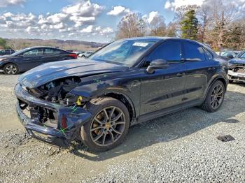  Salvage Porsche Cayenne