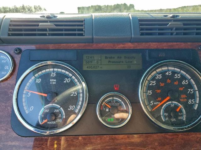 Freightliner Cascadia 1 Image 9