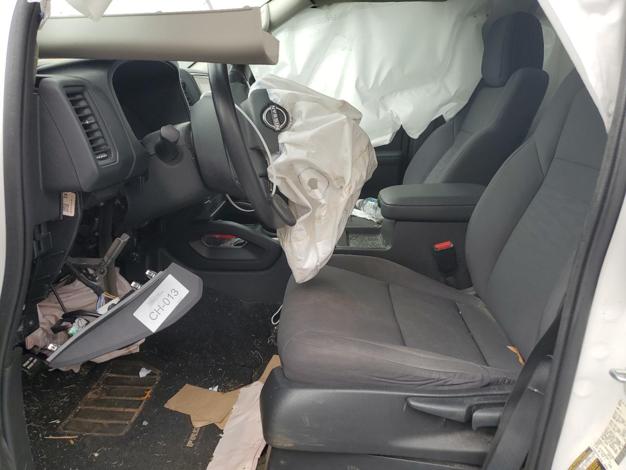 Nissan Frontier S Image 10