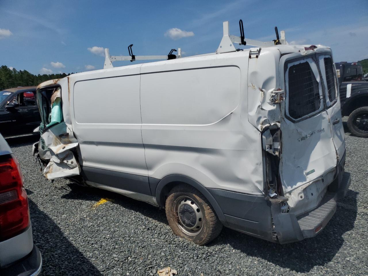 Ford Transit T-250 Image 5