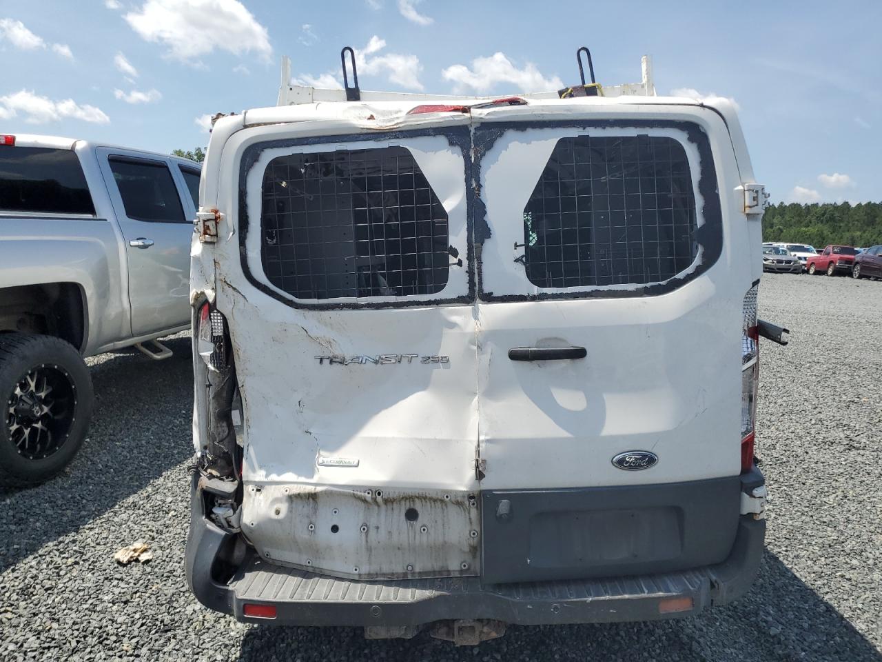 Ford Transit T-250 Image 10