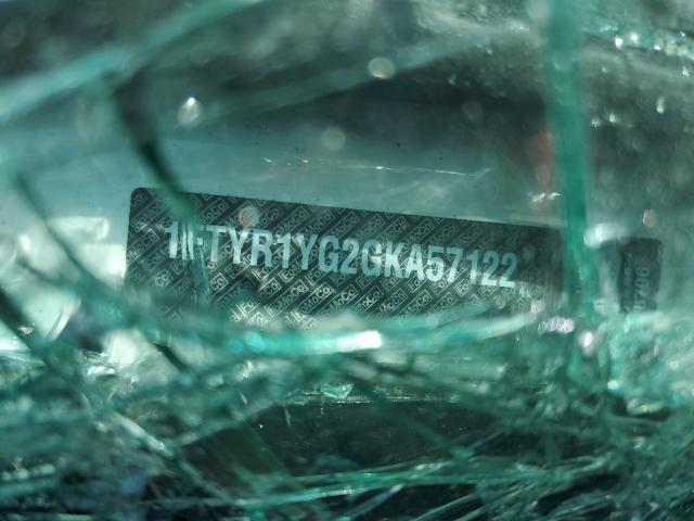 Ford Transit T-250 Image 9