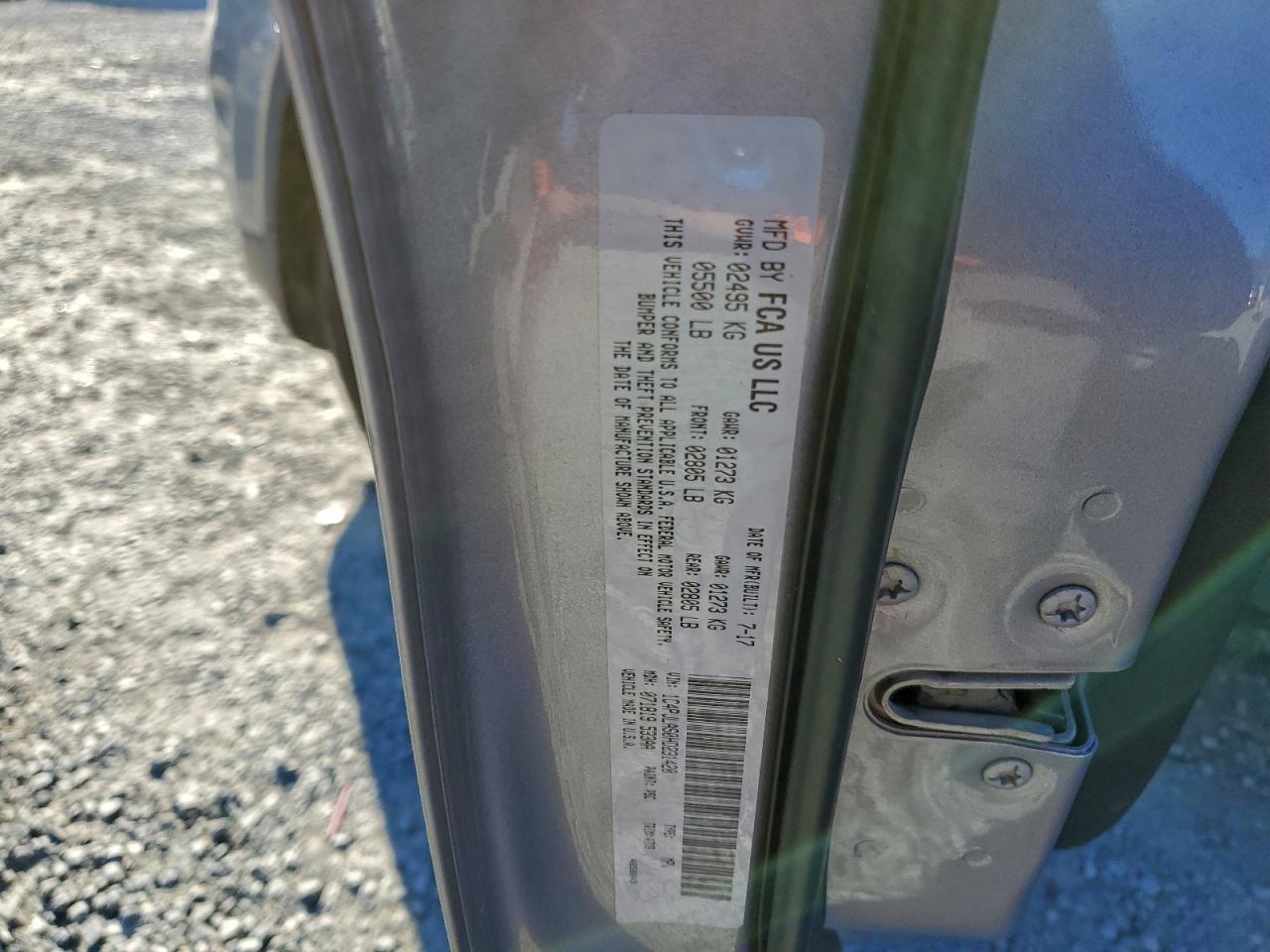 Jeep Grand Cherokee Sport Image 12