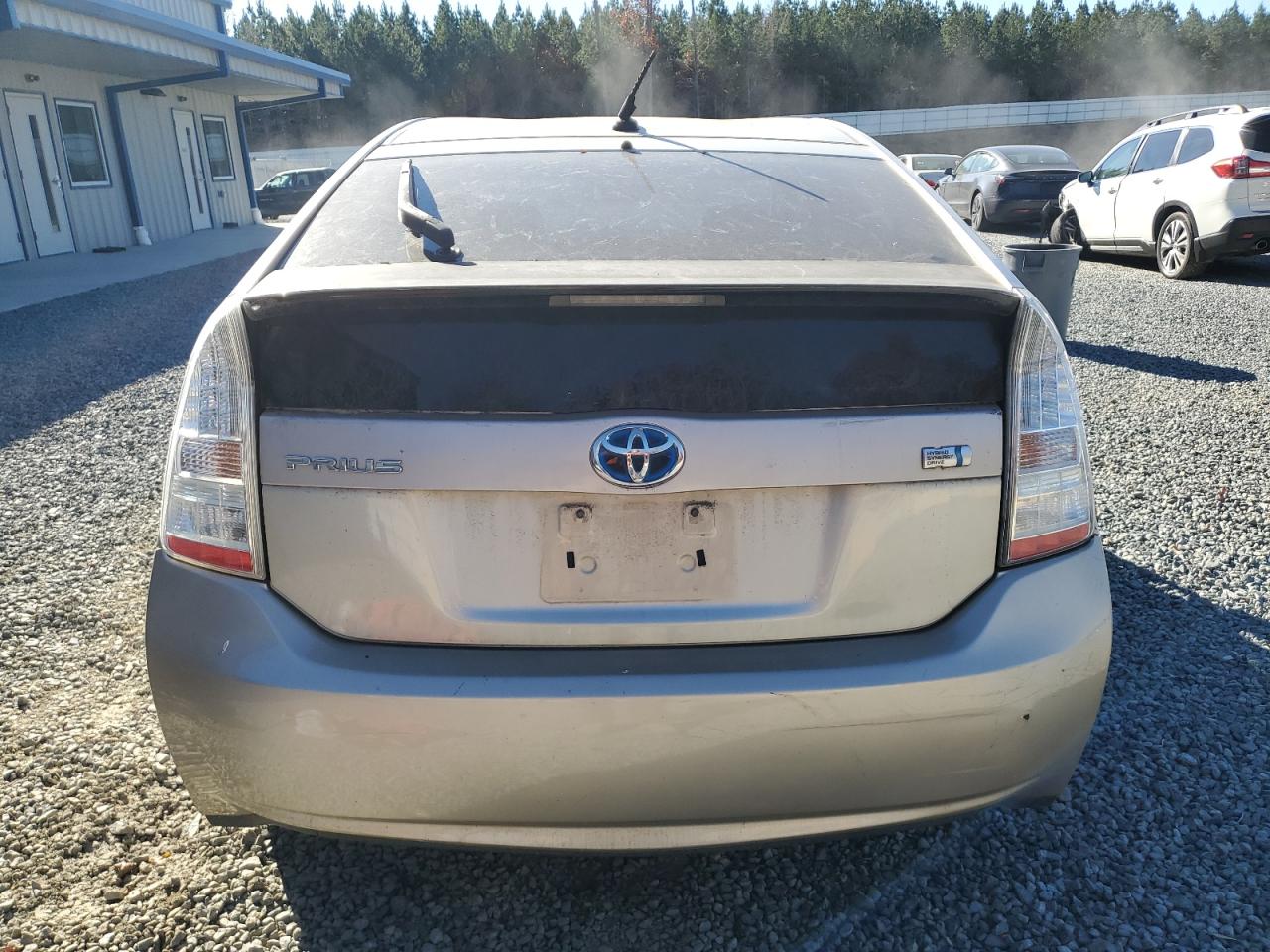 Toyota Prius Image 13