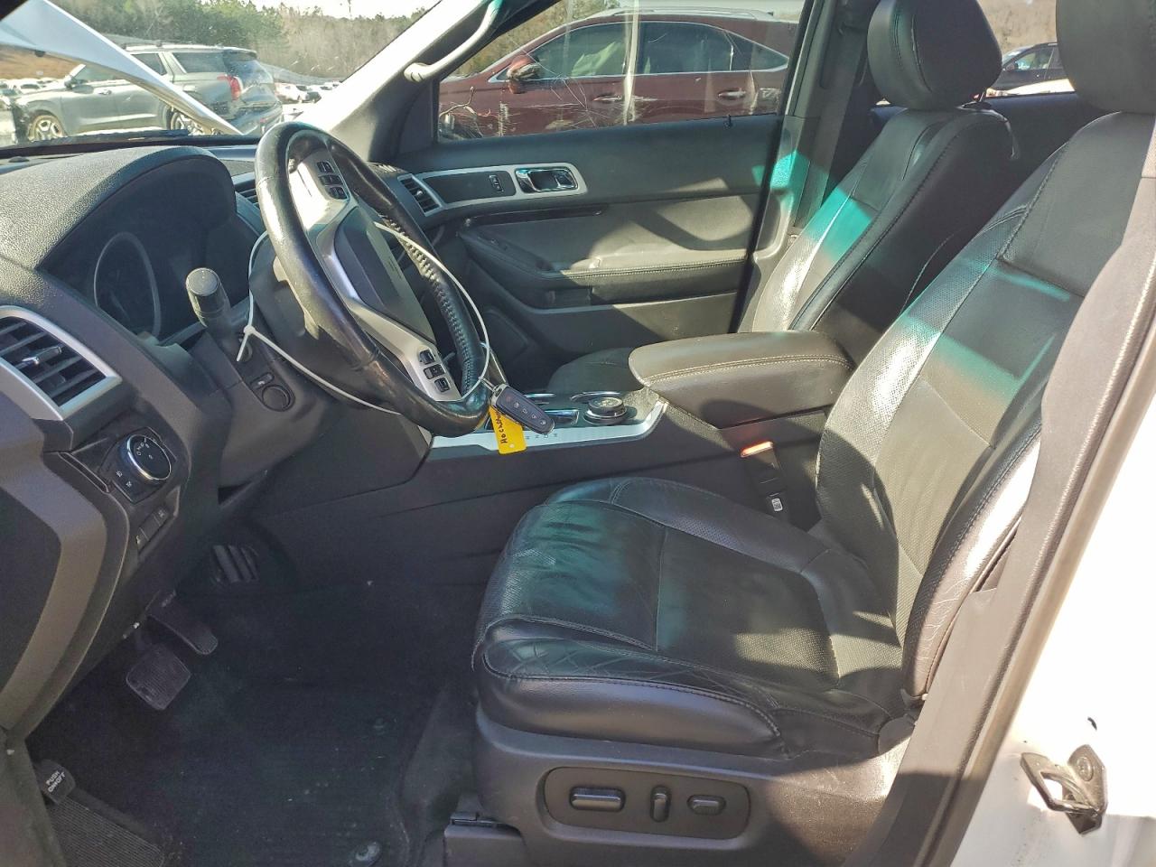 Ford Explorer Limited Image 2