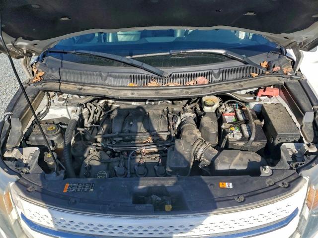 Ford Explorer Limited Image 11