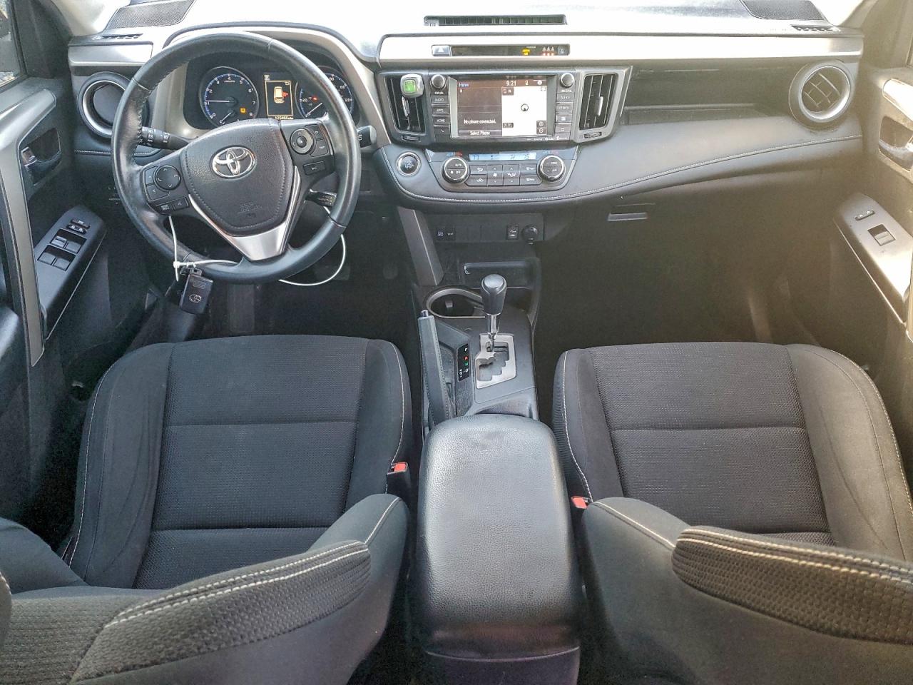 Toyota RAV4 Adventure Image 6