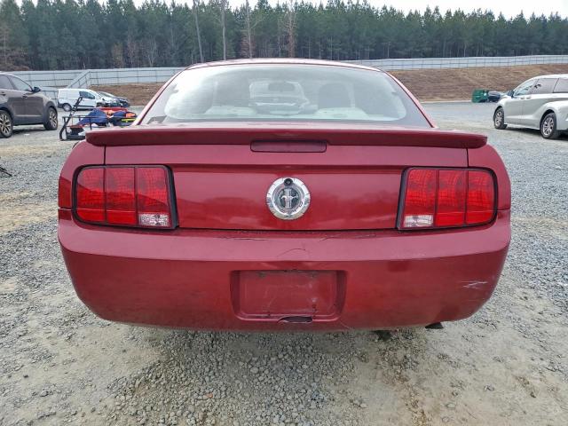 Ford Mustang Image 2