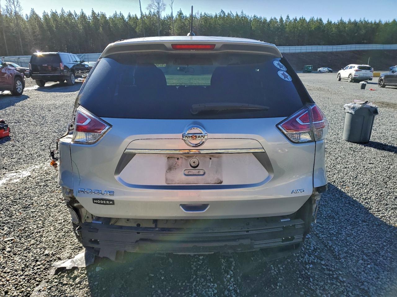 Nissan Rogue S Image 10