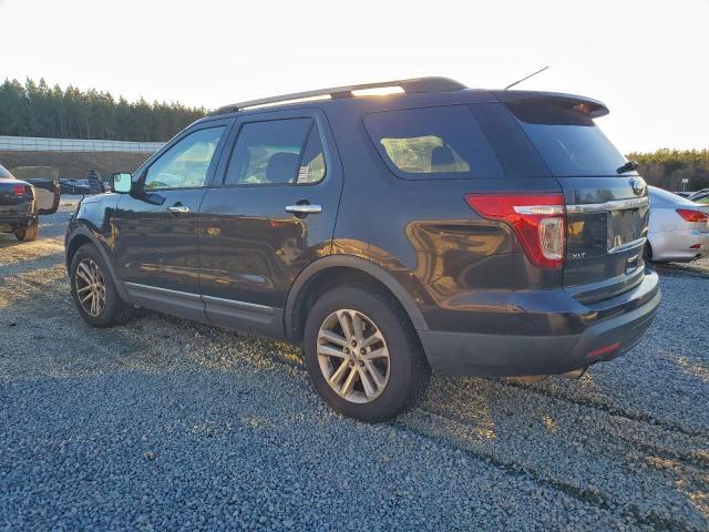 Ford Explorer Xlt Image 2