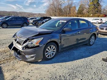  Salvage Nissan Altima