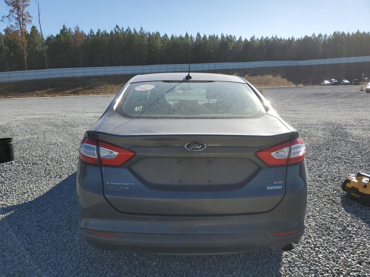 Ford Fusion Se Image 5