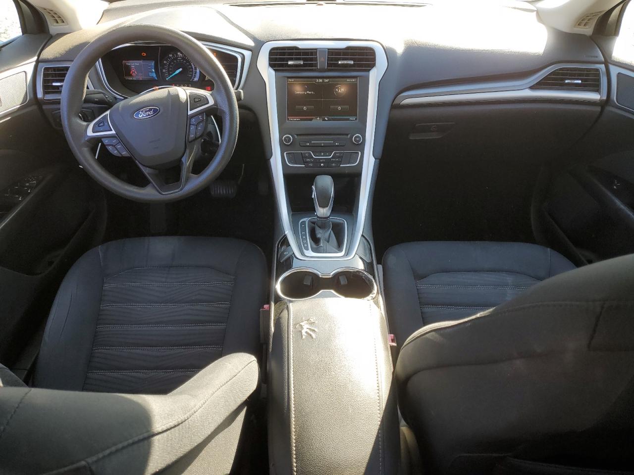 Ford Fusion Se Image 10