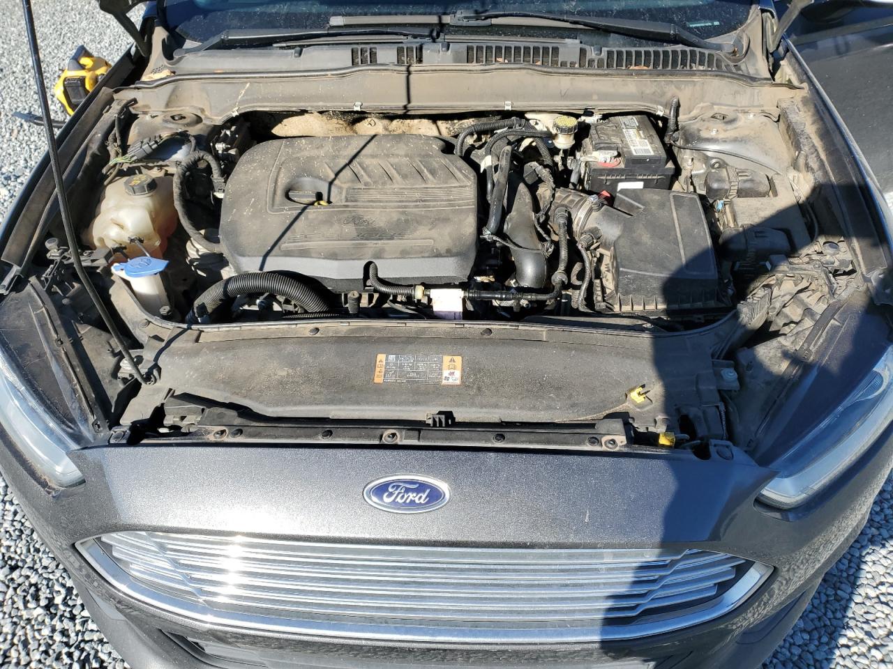 Ford Fusion Se Image 7