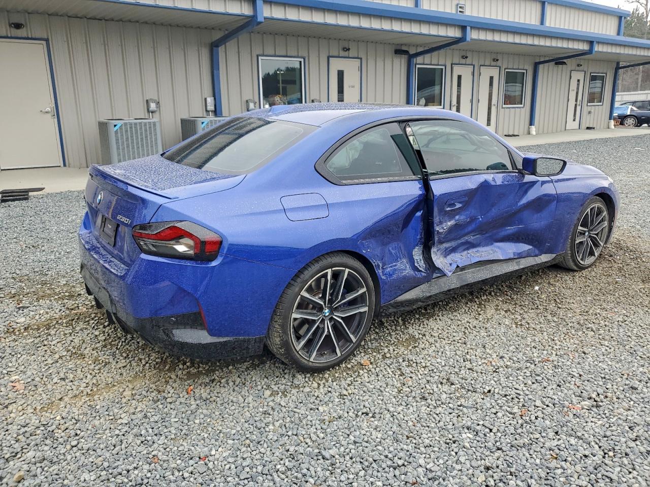 BMW 2 Series Image 3