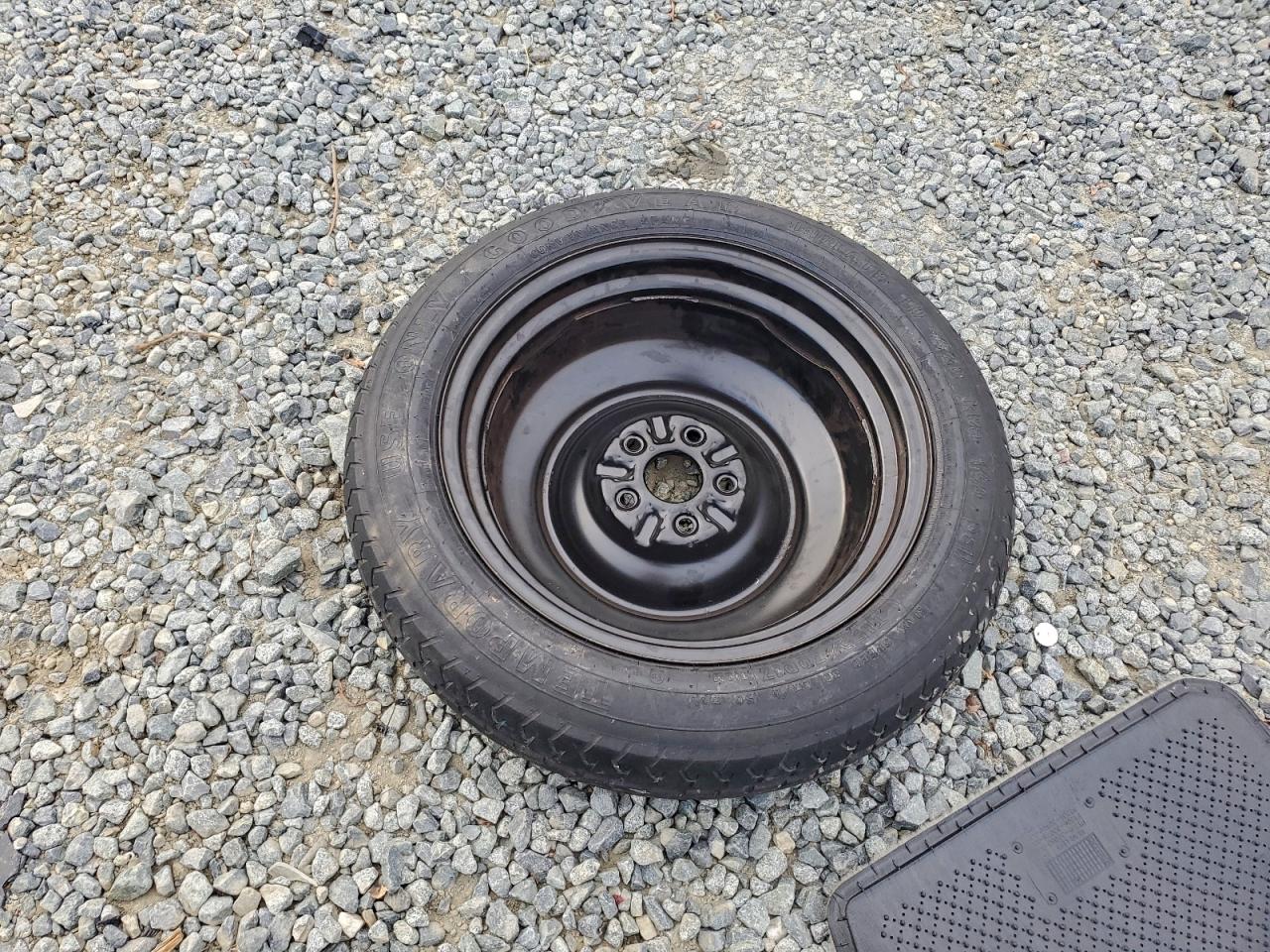 Toyota Camry Se Image 6