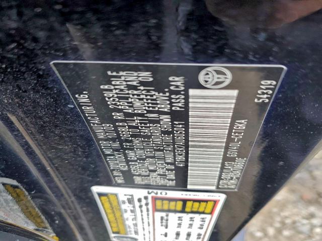 Toyota Camry Se Image 11