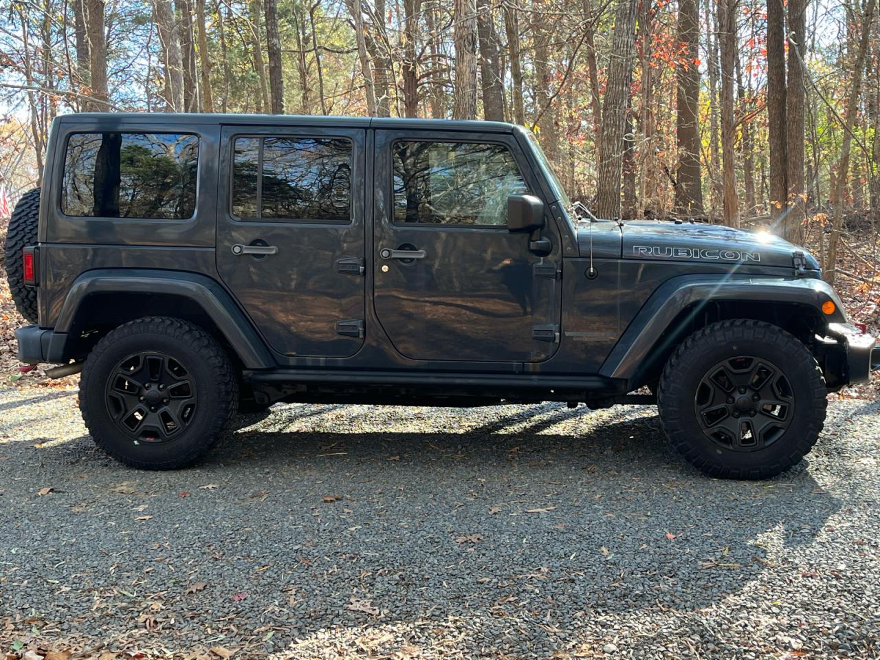 Jeep Wrangler Rubicon Image 12