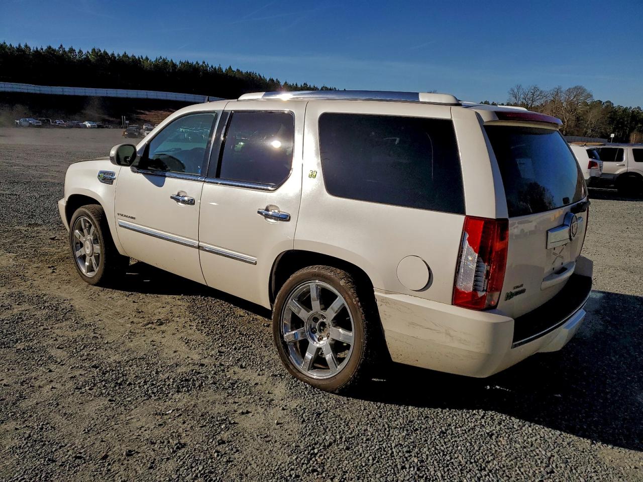 Cadillac Escalade Hybrid Image 2