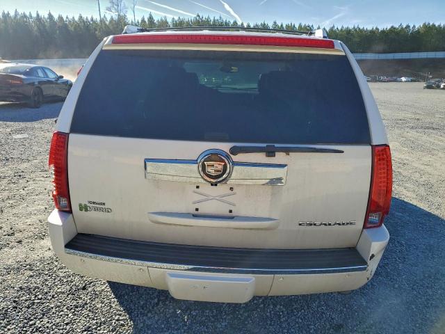 Cadillac Escalade Hybrid Image 3