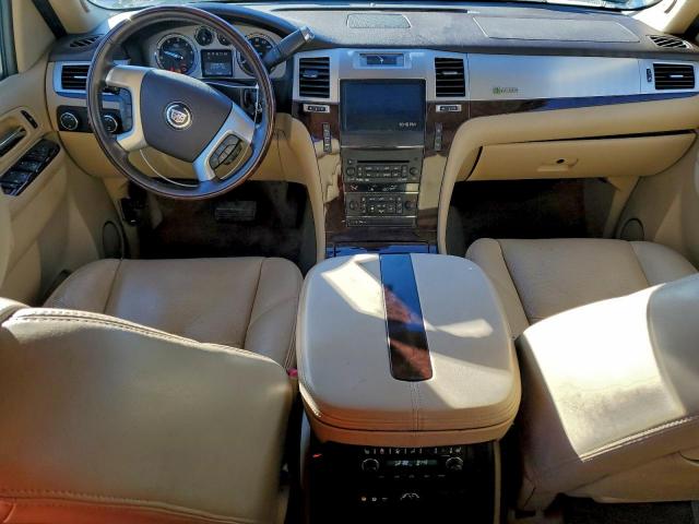 Cadillac Escalade Hybrid Image 8