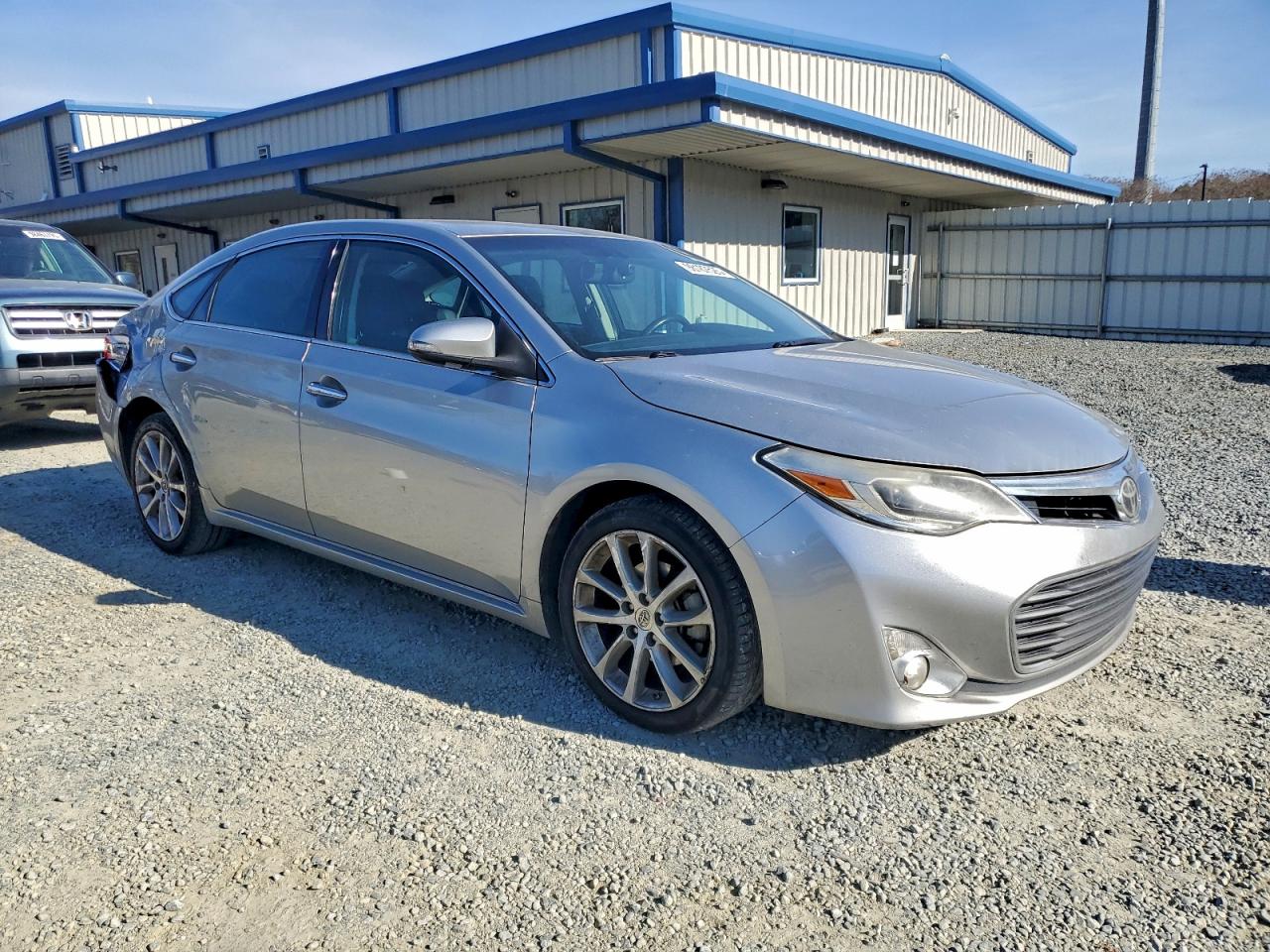 Toyota Avalon Xle Image 10