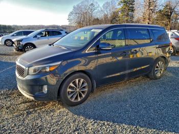  Salvage Kia Sedona