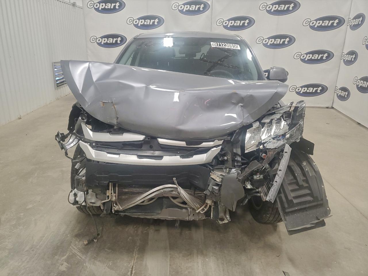 Mitsubishi Outlander S/se Image 3