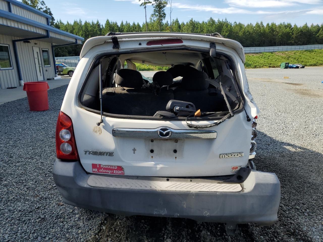 Mazda Tribute I Image 2