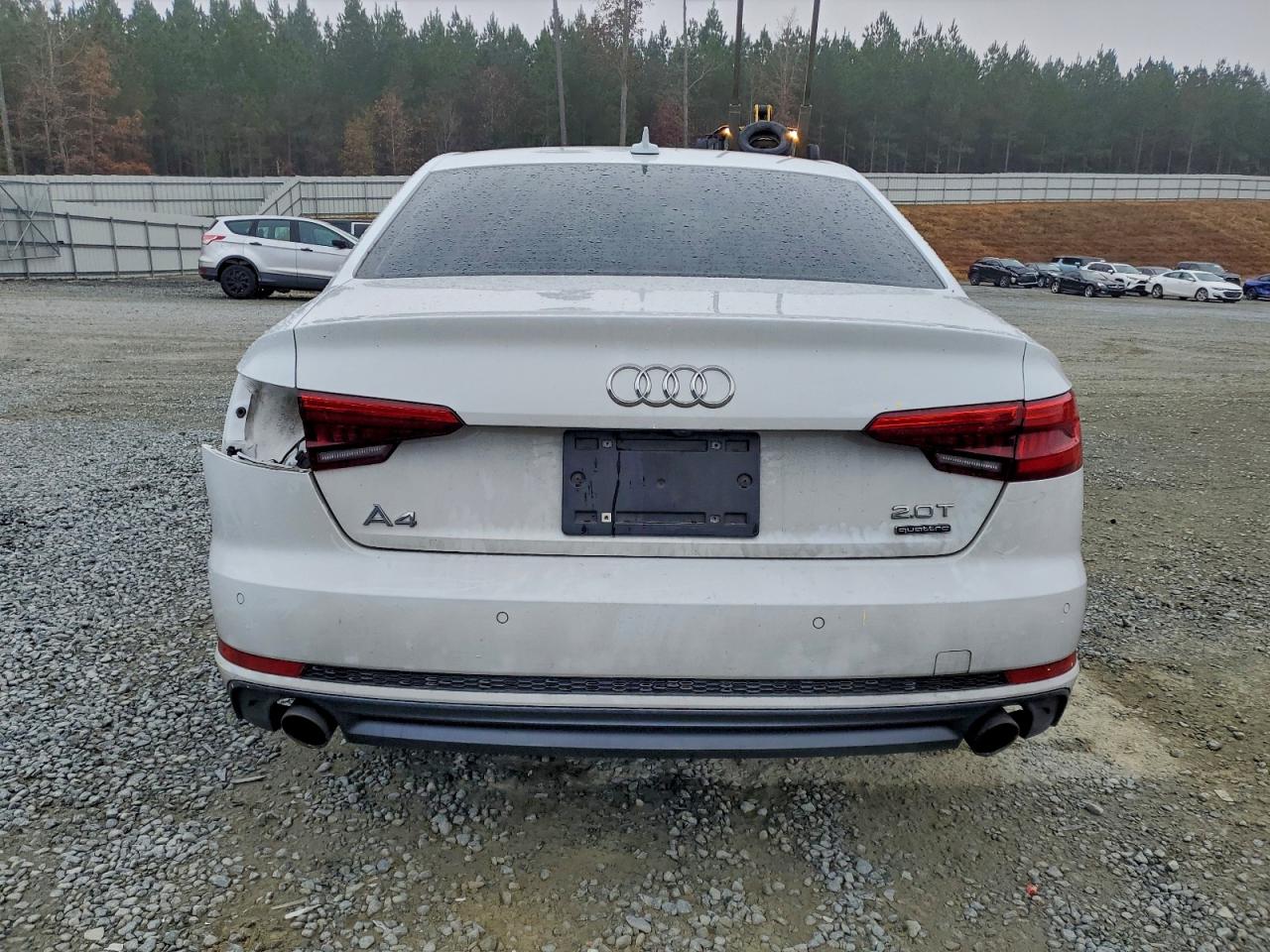 Audi A4 Premium Plus Image 2
