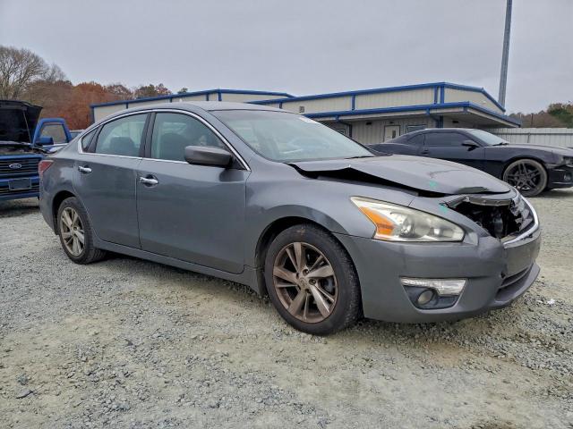 Nissan Altima 2.5 Image 11