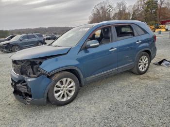  Salvage Kia Sorento