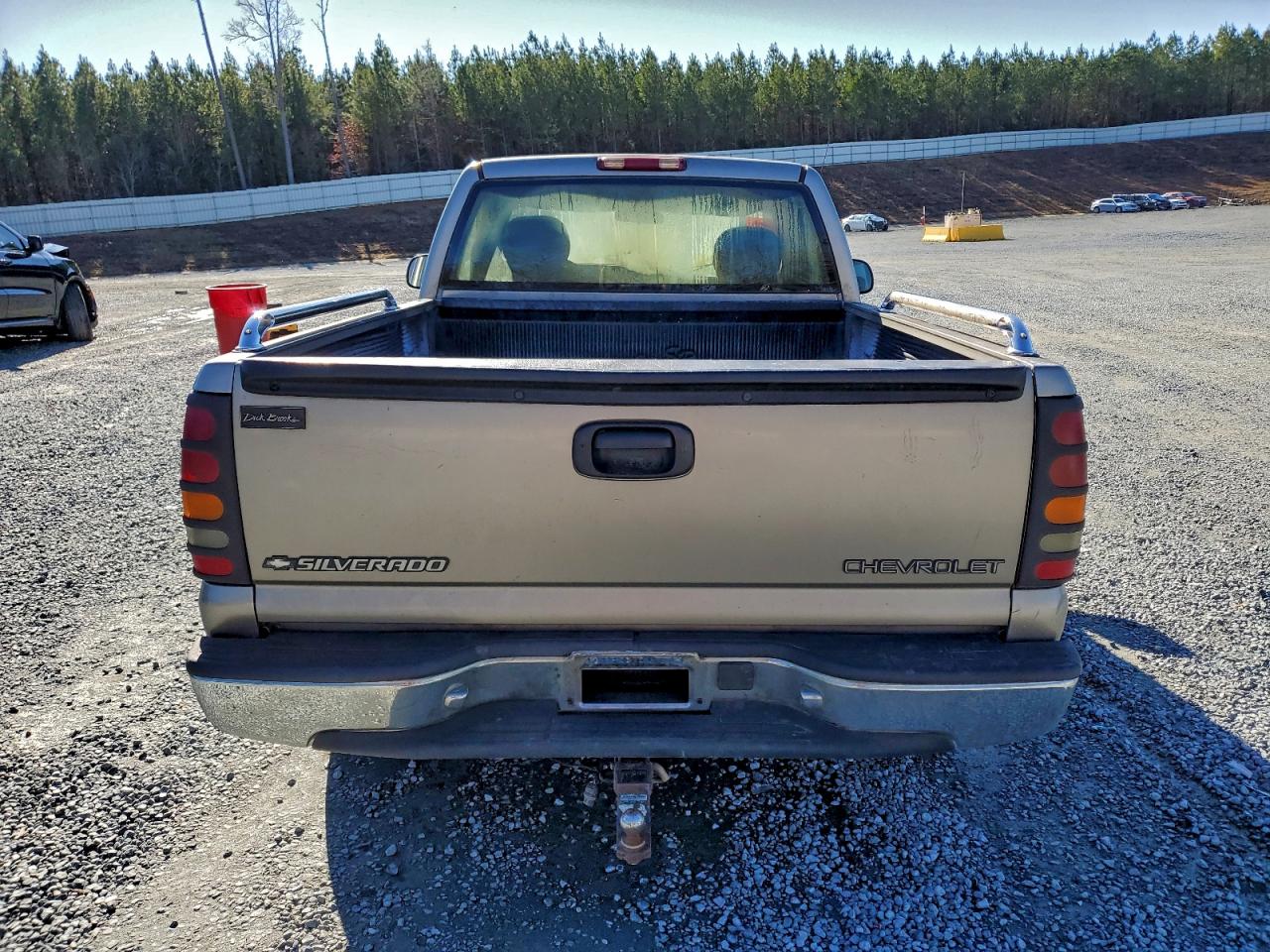 Chevrolet Silverado C1500 Image 6