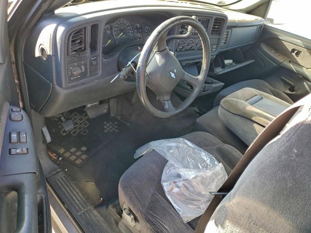 Chevrolet Silverado C1500 Image 11