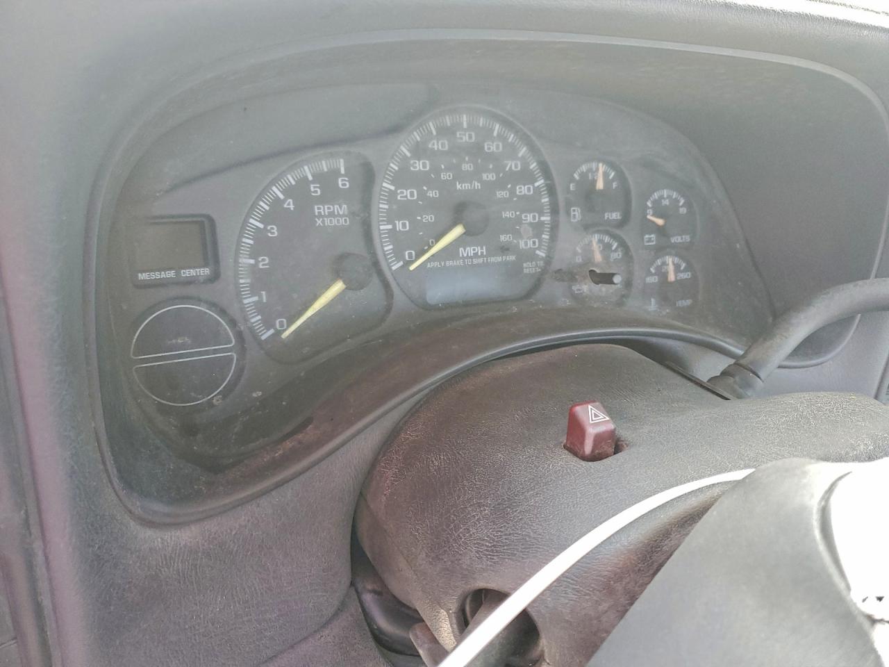 Chevrolet Silverado C1500 Image 8