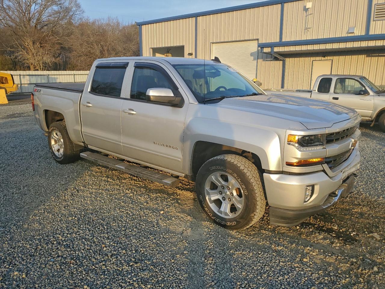 Chevrolet Silverado K1500 Lt Image 9