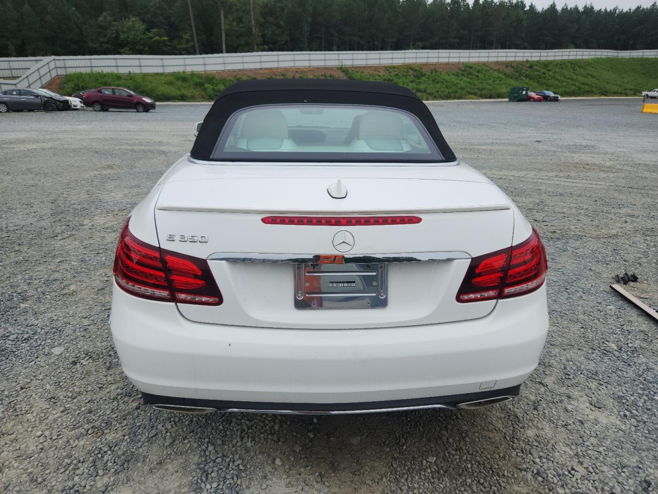 Mercedes-Benz E-Class 350 Image 8