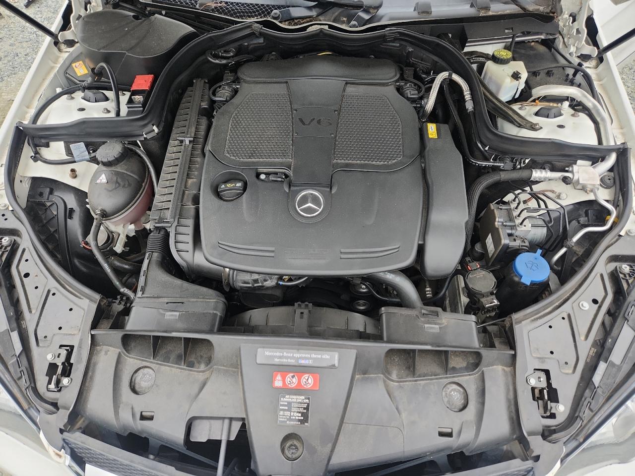 Mercedes-Benz E-Class 350 Image 11