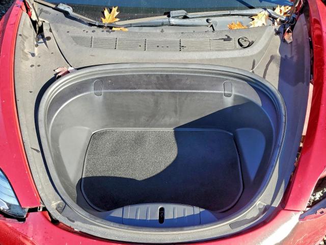 Tesla Model 3 Image 10