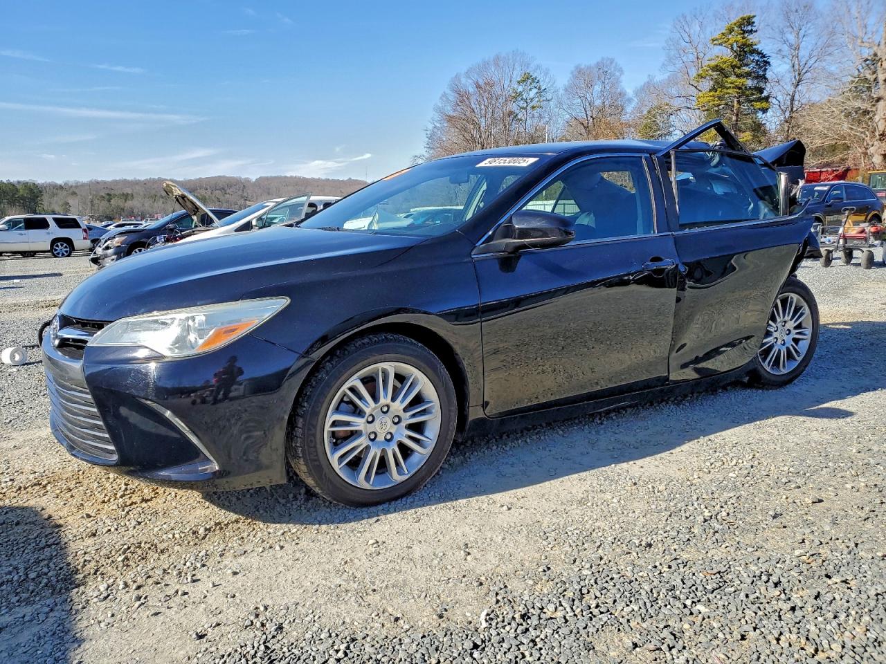 Toyota Camry Le Image 1